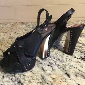 Gianni Bini thick studded heel size 6.5